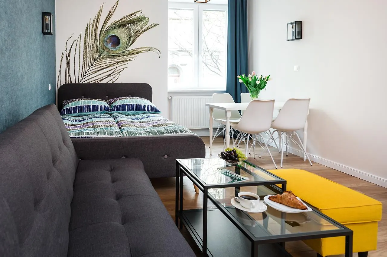 Cracow Rent Apartments - Spacious Apartments For 2-7 People In Quiet Area - Kolberga Street Nr 3 - 10 Min To Main Square By Foot 克拉科夫 0*,