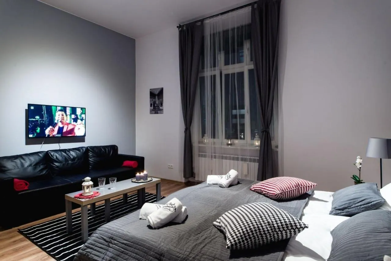 公寓式酒店 Cracow Rent Apartments - Spacious Apartments For 2-7 People In Quiet Area - Kolberga Street Nr 3 - 10 Min To Main Square By Foot 克拉科夫