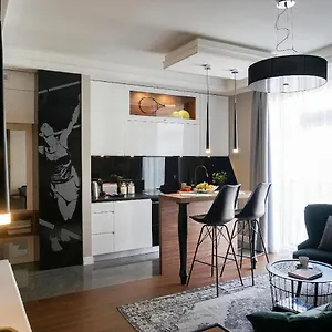 Aga Tenis By Radwanska Apartmanhotel