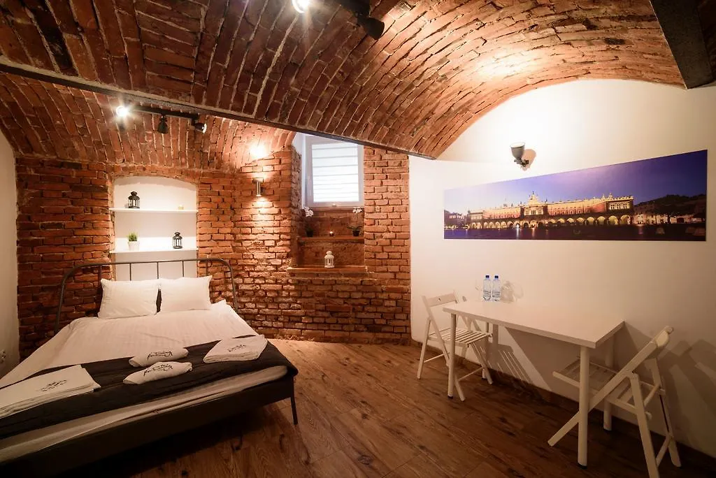 Cracow Rent Apartments - Spacious Apartments For 2-7 People In Quiet Area - Kolberga Street Nr 3 - 10 Min To Main Square By Foot Kraków Hotel apartamentowy