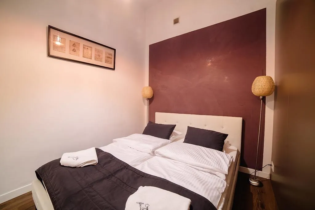 Cracow Rent Apartments - Spacious Apartments For 2-7 People In Quiet Area - Kolberga Street Nr 3 - 10 Min To Main Square By Foot Kraków 0*,