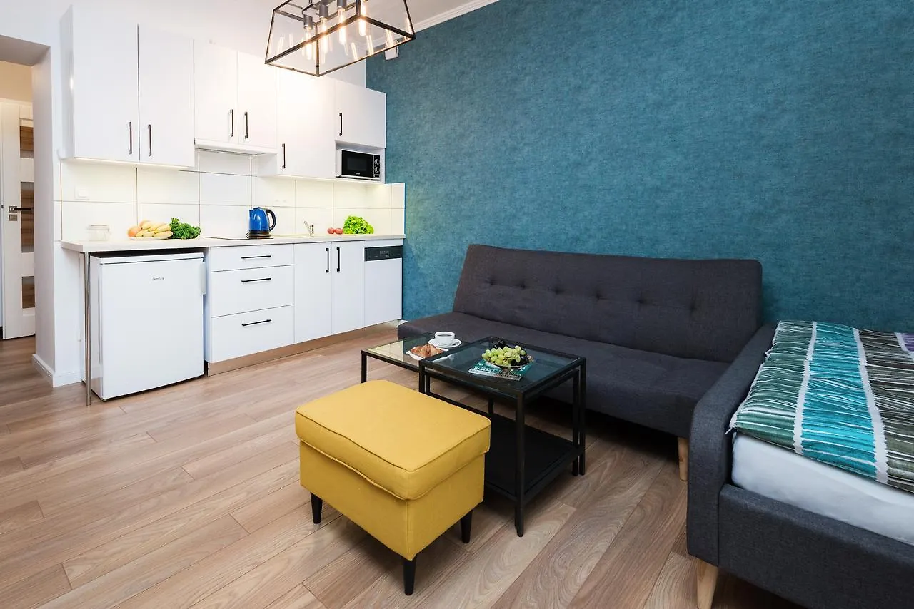 Cracow Rent Apartments - Spacious Apartments For 2-7 People In Quiet Area - Kolberga Street Nr 3 - 10 Min To Main Square By Foot Krakov Aparthotel