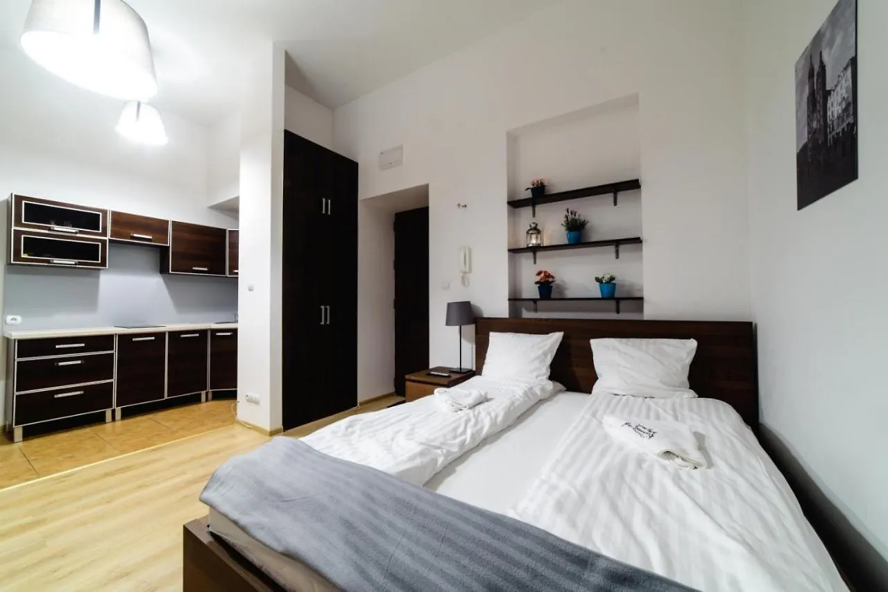 Cracow Rent Apartments: Spacious Stays Near Main Square Krakow Aparthotel